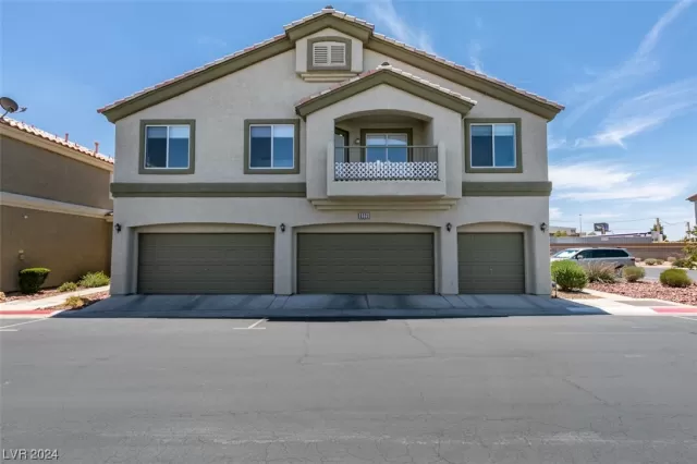 MLS: 2550905 Condo For Sale