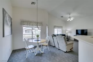 Photo #2: 2550905 Listing