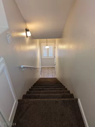 Photo #1: 2550929 Listing 