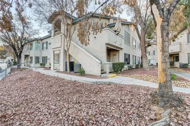 MLS: 2550937 Condo For Sale