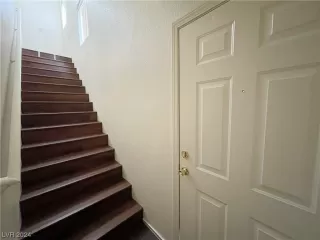 Photo #2: 2550964 Listing 