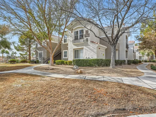 MLS: 2550976 Condo For Sale