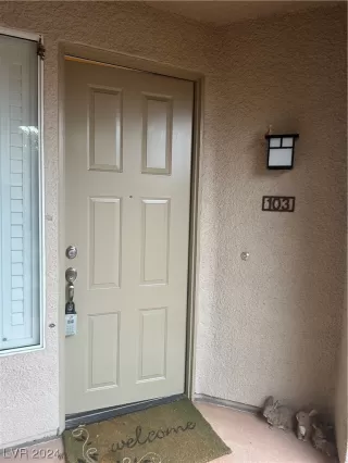 Photo #2: 2550982 Listing 