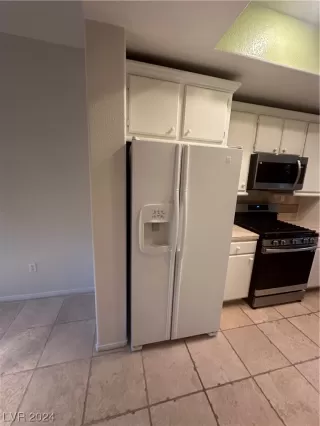 Photo #4: 2550982 Listing 