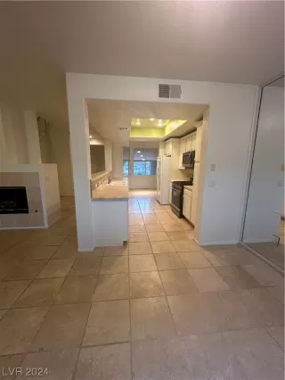 Photo #5: 2550982 Listing 