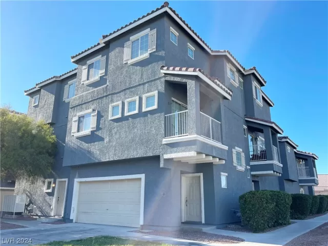 MLS: 2551020 Condo For Sale