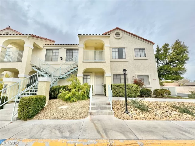 MLS: 2551025 Condo For Sale