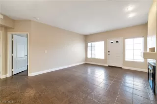 Photo #3: 2551037 Listing