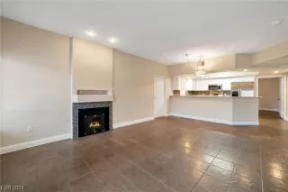 Photo #4: 2551037 Listing