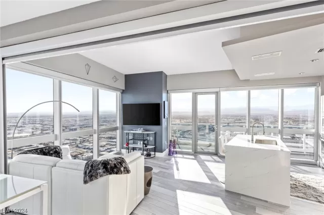 MLS: 2551039 Condo For Sale