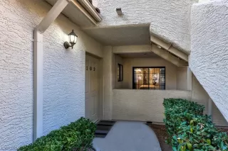 Photo #2: 2551058 Listing