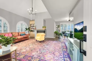 Photo #3: 2551058 Listing