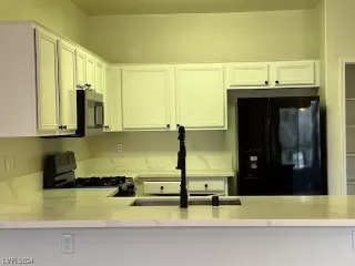 Photo #3: 2551070 Listing 