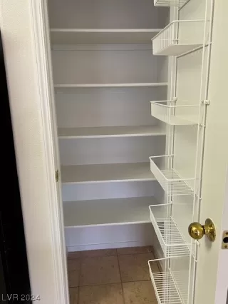 Photo #5: 2551070 Listing 