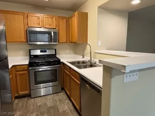 Photo #5: 2551111 Listing 