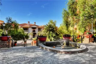 Photo #1: 2551147 Listing