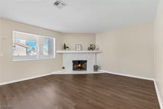 Photo #3: 2551168 Listing