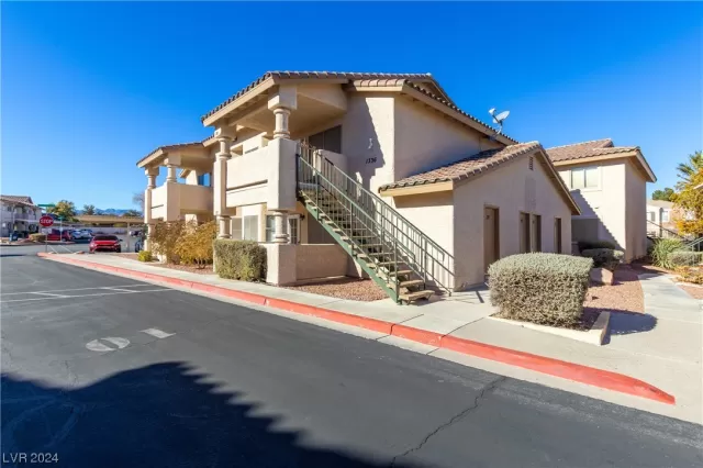 MLS: 2551173 Condo For Sale