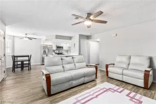 Photo #4: 2551173 Listing