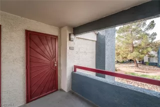 Photo #3: 2551184 Listing