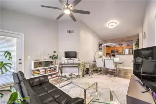 Photo #1: 2551216 Listing