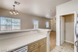 Photo #5: 2551220 Listing 