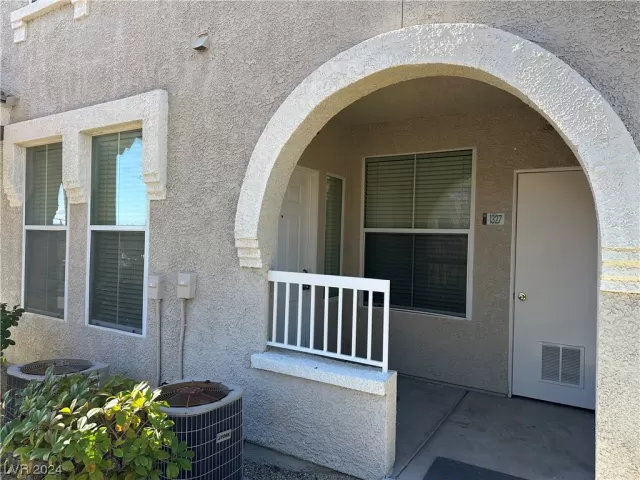 MLS: 2551225 Condo For Sale