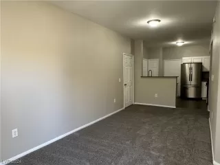 Photo #2: 2551225 Listing