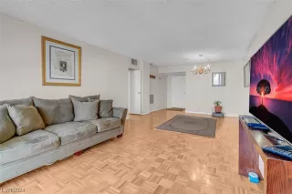 Photo #5: 2551228 Listing