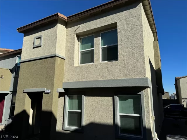 MLS: 2551235 Condo For Sale