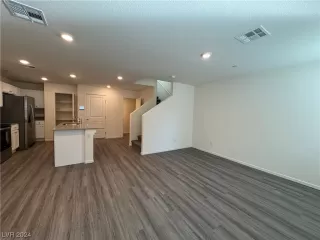 Photo #3: 2551235 Listing 