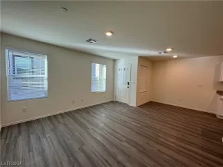Photo #5: 2551235 Listing 