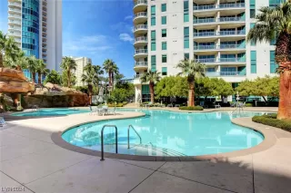 Photo #3: 2551273 Listing