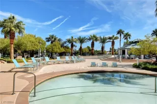 Photo #6: 2551273 Listing