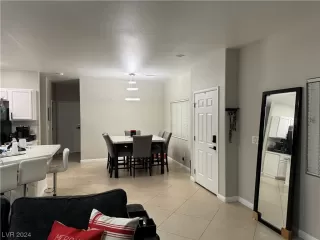 Photo #2: 2551284 Listing 