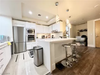 Photo #2: 2551314 Listing 