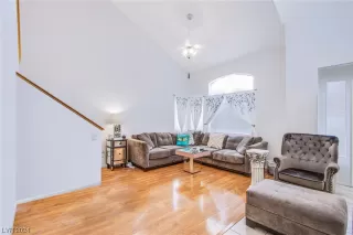 Photo #3: 2551319 Listing