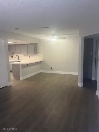 Photo #3: 2551330 Listing 