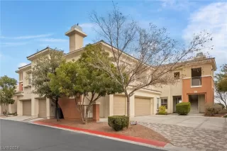 Photo #3: 2551337 Listing