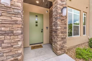 Photo #2: 2551343 Listing 