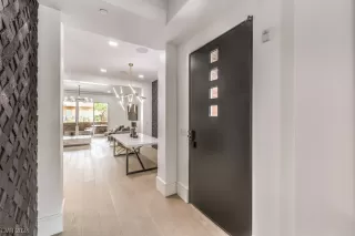 Photo #3: 2551343 Listing 