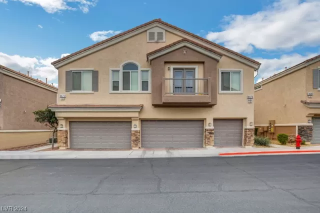 MLS: 2551355 Condo For Sale