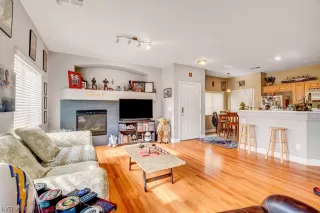 Photo #6: 2551355 Listing