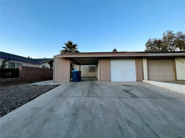 MLS: 2551356 Condo For Sale