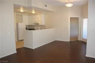 Photo #4: 2551369 Listing 