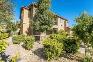 Photo #2: 2551373 Listing