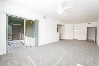 Photo #5: 2551373 Listing