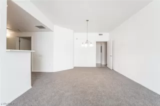 Photo #6: 2551373 Listing