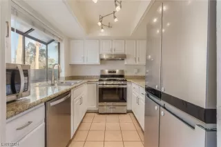 Photo #6: 2551374 Listing 