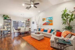 Photo #6: 2551378 Listing